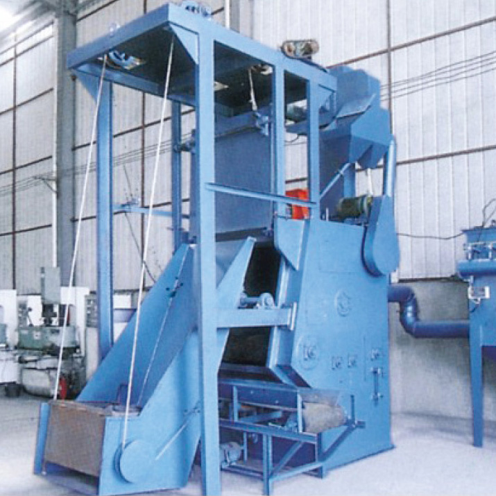 Q32系列自動(dòng)上下料(卷揚(yáng)上料、輸送下料、環(huán)保)履帶拋丸清理機(jī)